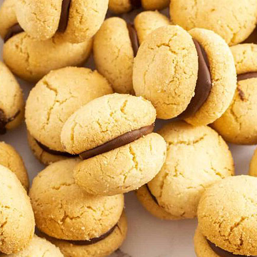 Baci di Dama: Chocolate Hazelnut Cookies