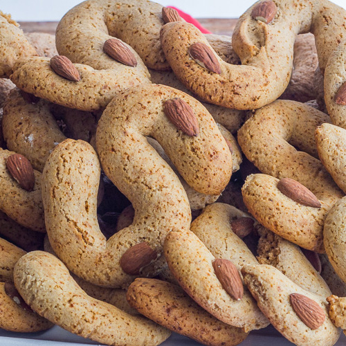Susamielli: Traditional Neapolitan Christmas Cookies