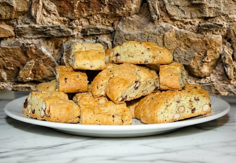 Tozzetti (Italian hazelnut biscotti)