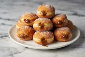 Bomboloni: The Classic Italian Filled Doughnuts