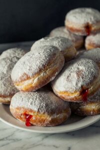 Bomboloni: The Classic Italian Filled Doughnuts
