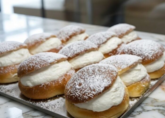 Maritozzo con la Panna: Italian Cream Buns