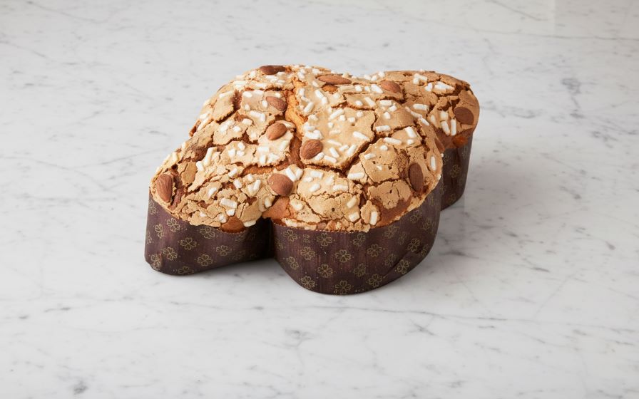 Celebrate Easter the Italian way! Try this traditional Colomba di Pasqua.