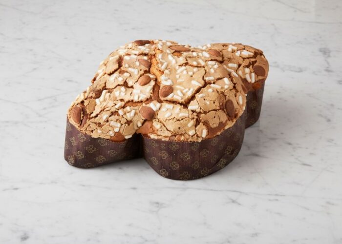 Celebrate Easter the Italian way! Try this traditional Colomba di Pasqua.