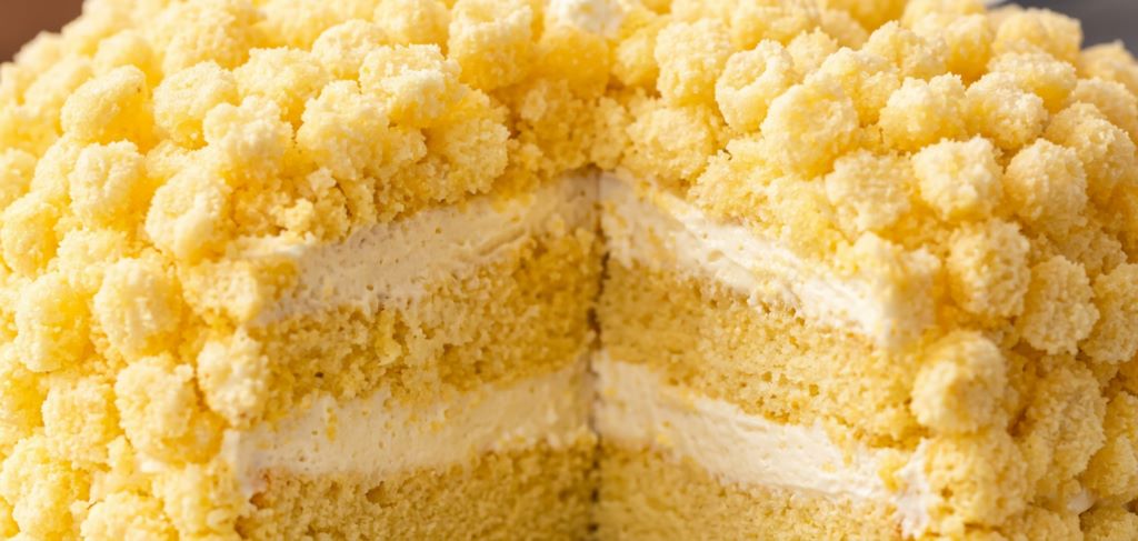 Torta di Mimosa (Italian mimosa cake)